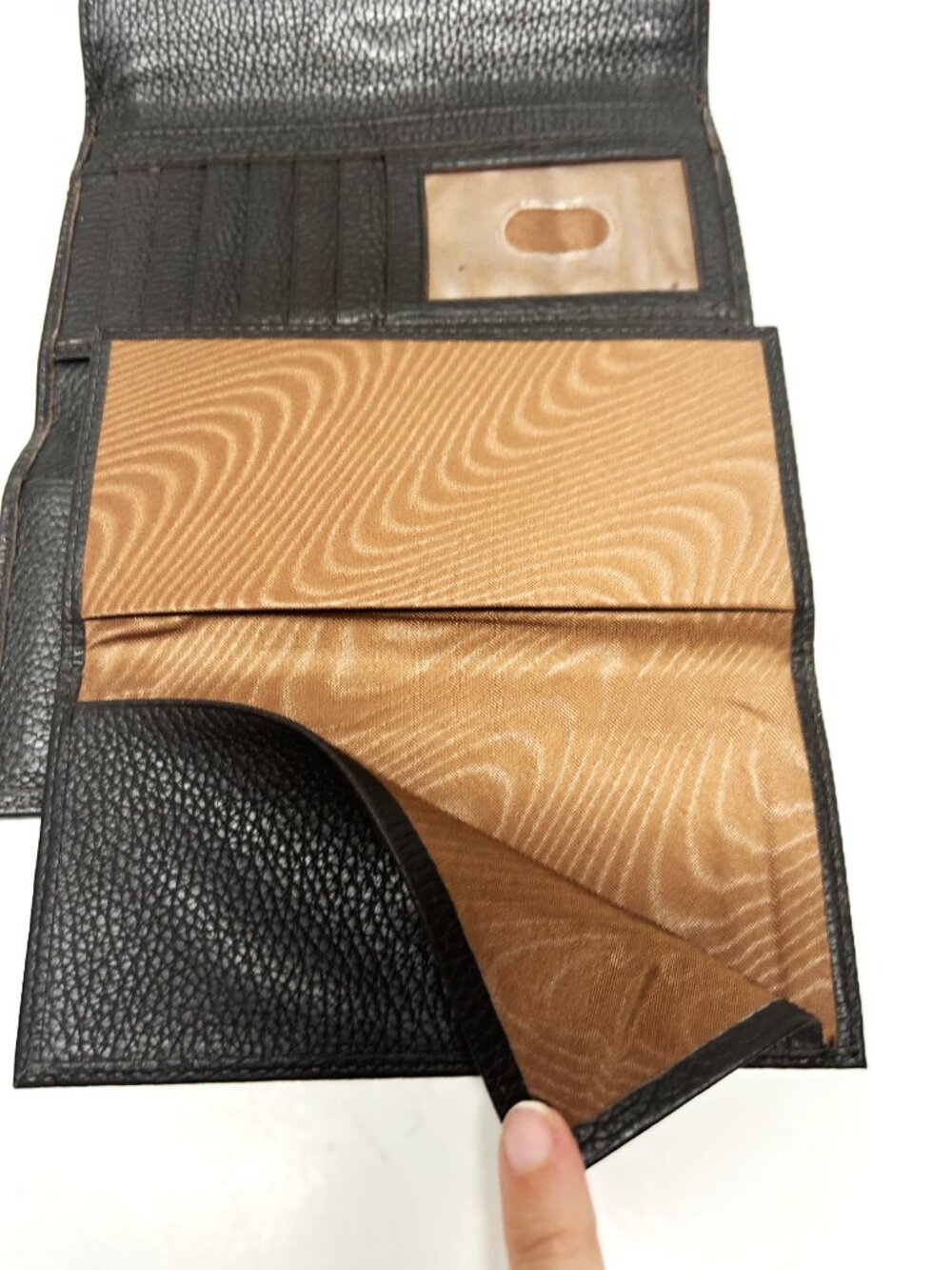 Dooney & Bourke dark brown leather wallet NWOT with check register - Picture 4 of 9